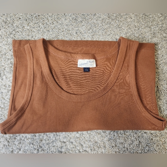 Universial Threads Ribbed Tank Top Size Large - Picture 3 of 4